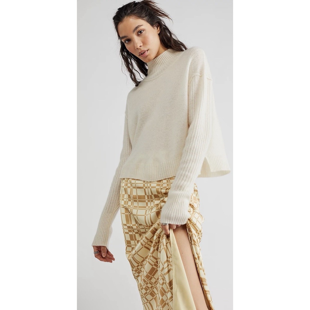 Free People Aubrey 100% Cashmere Turtleneck Sweater White Cropped Size Xs